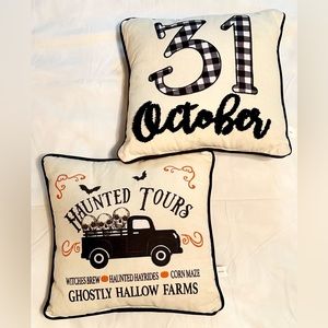 Set of 2 Decorative Halloween Accent Pillows Cushions